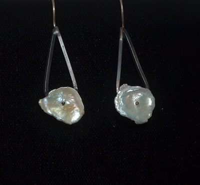 petal-pearl-ear-cropped-2